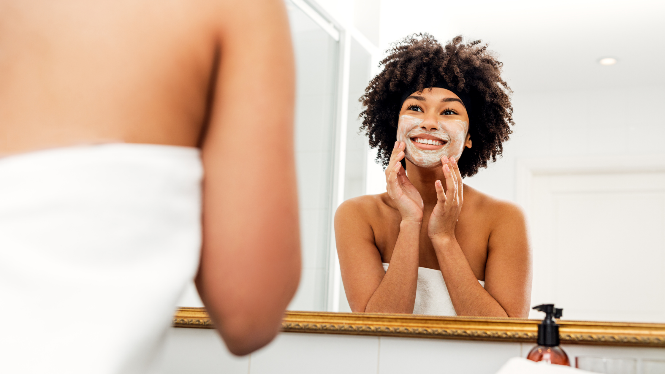 Morning vs. Evening Skin Care Routine: When to Use Your CBD Skincare Products