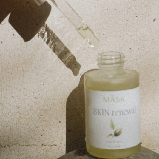 MASK Skin Renewal Facial Oil – lightweight, hydrating face oil with Baobab, Fig, and Strawberry Oils for glowing, radiant skin.